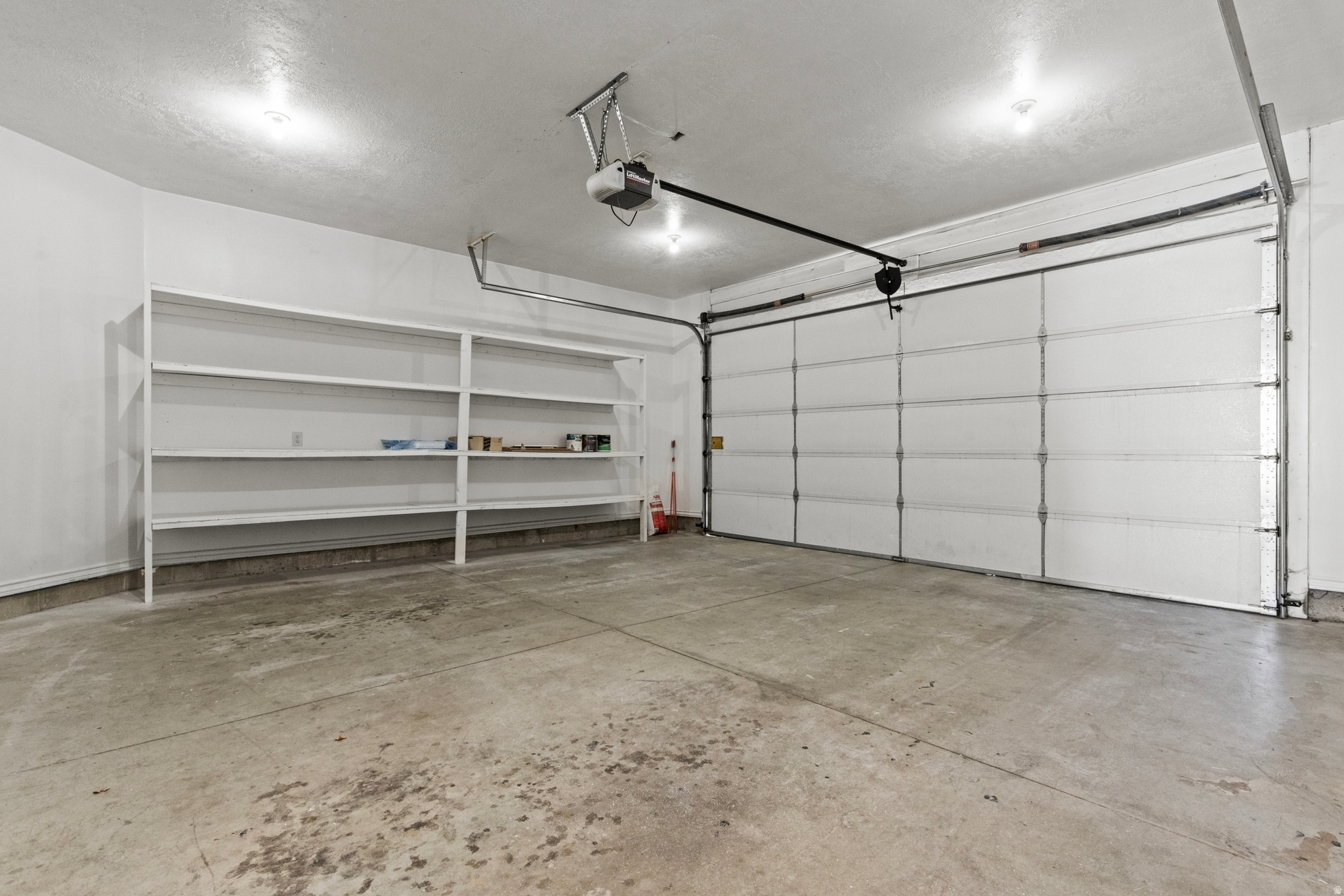 ROCKWELL ESTATES - Residential