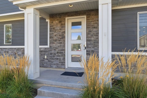 Tiny photo for 2104 W 3360 S, Syracuse, UT 84075 (MLS # 2183300)