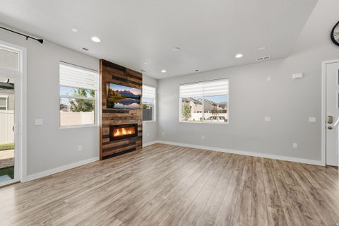 Tiny photo for 2104 W 3360 S, Syracuse, UT 84075 (MLS # 2183300)