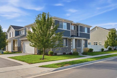 Tiny photo for 2104 W 3360 S, Syracuse, UT 84075 (MLS # 2183300)