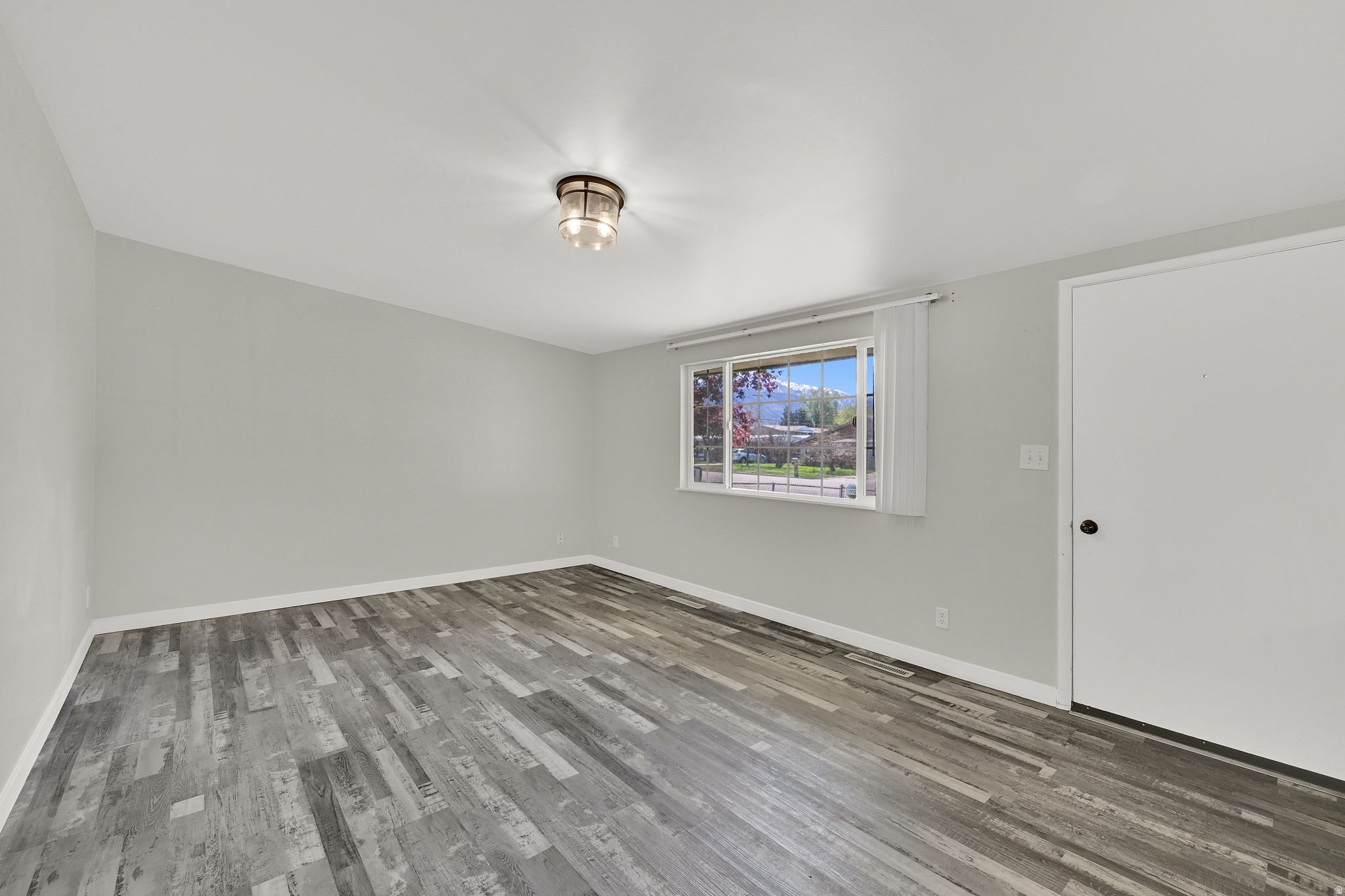 RON-CLARE VILLAGE NO - Residential