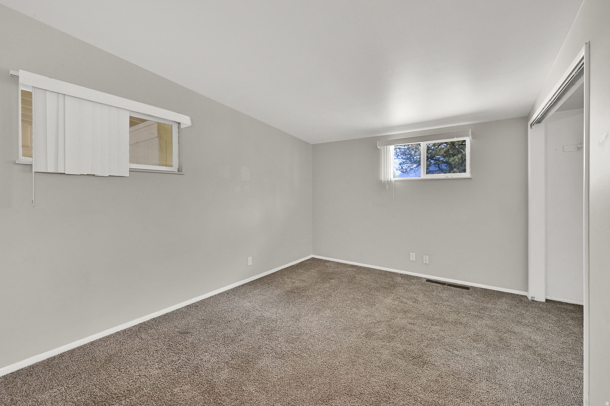 RON-CLARE VILLAGE NO - Residential