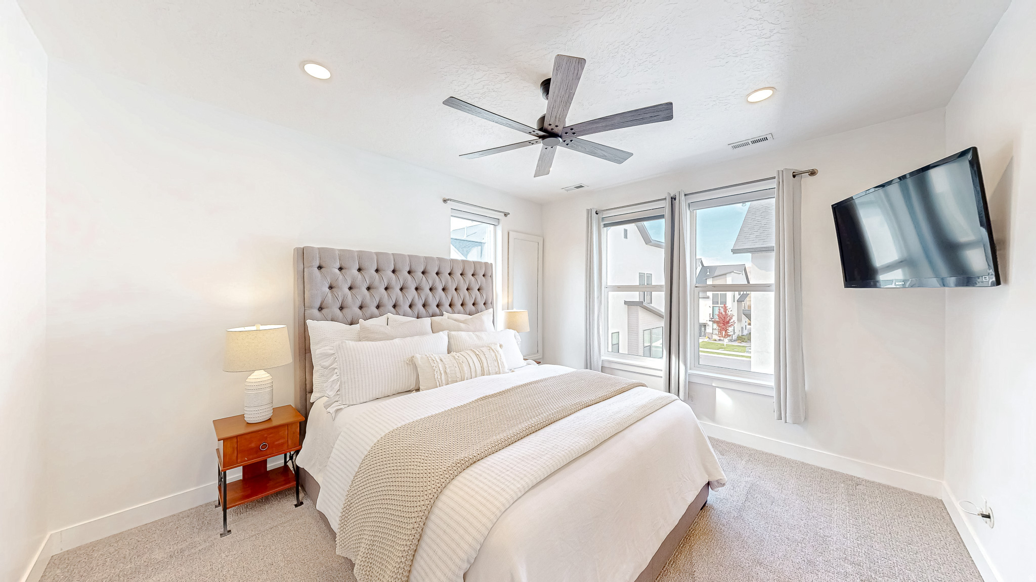 ARROWHEAD PARK - Residential