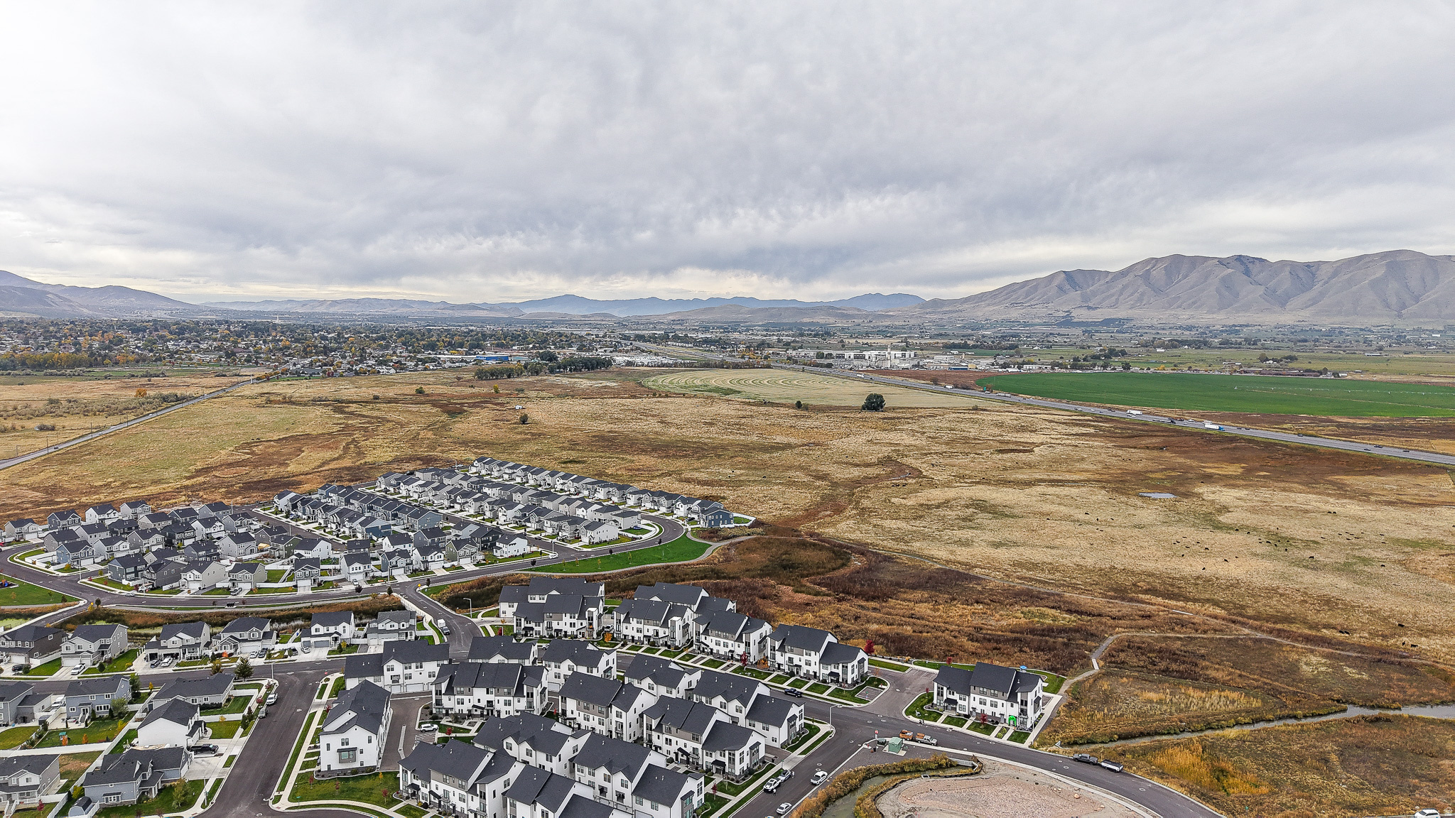 ARROWHEAD PARK - Residential