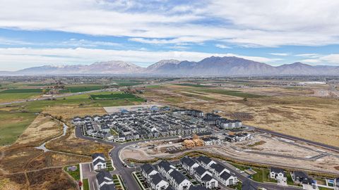 Tiny photo for 1641 N 1320 E, Payson, UT 84651 (MLS # 2141528)