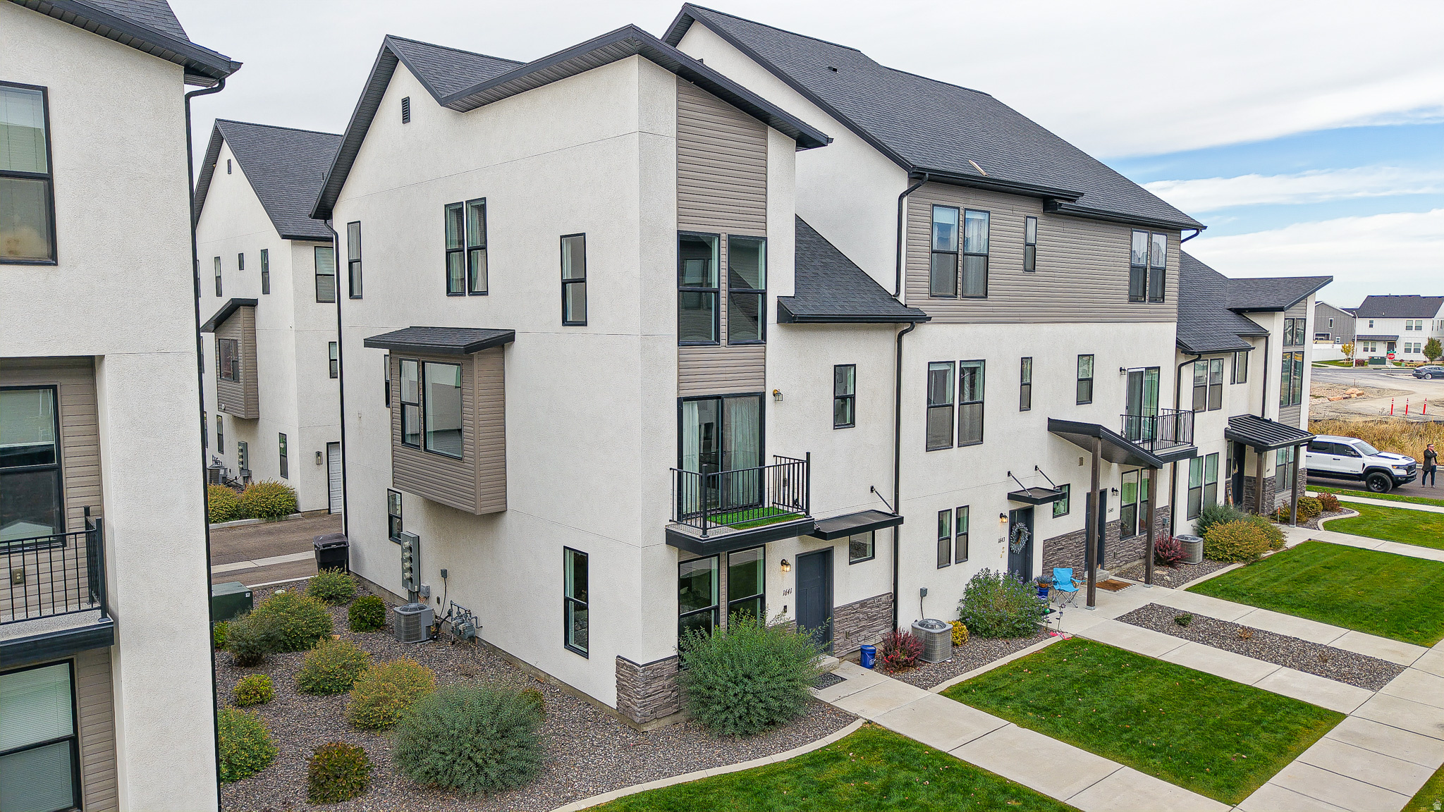 ARROWHEAD PARK - Residential