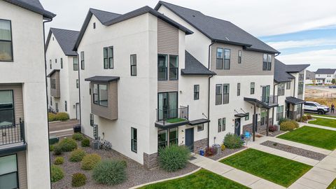 Tiny photo for 1641 N 1320 E, Payson, UT 84651 (MLS # 2141528)