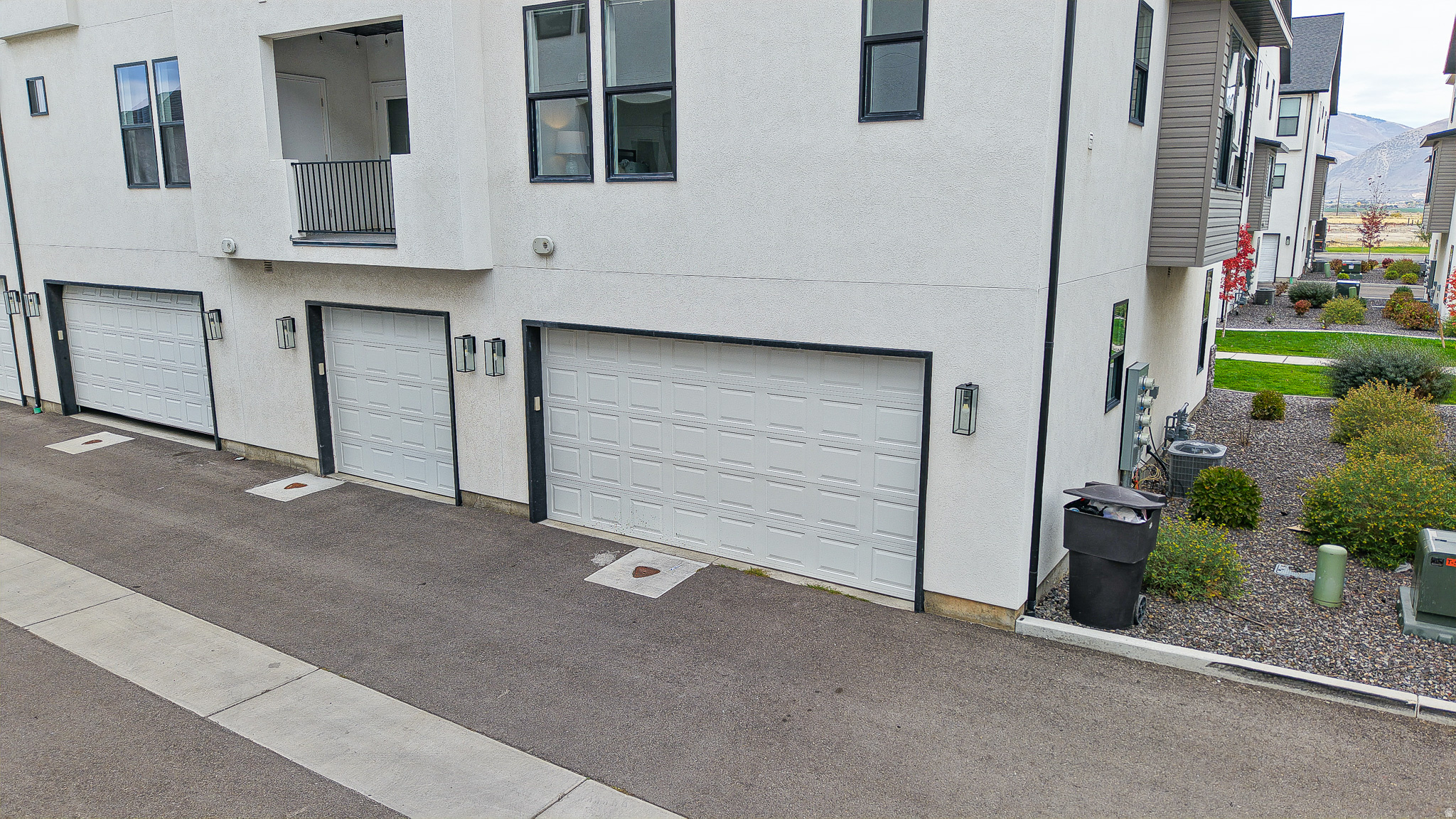 ARROWHEAD PARK - Residential