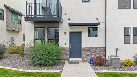 Tiny photo for 1641 N 1320 E, Payson, UT 84651 (MLS # 2141528)