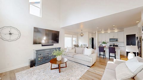 Tiny photo for 1641 N 1320 E, Payson, UT 84651 (MLS # 2141528)