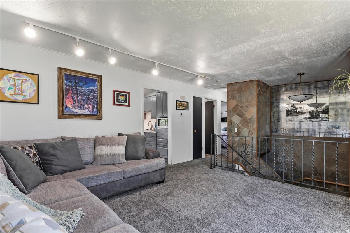 SUNNYVALE HEIGHTS NO - Residential