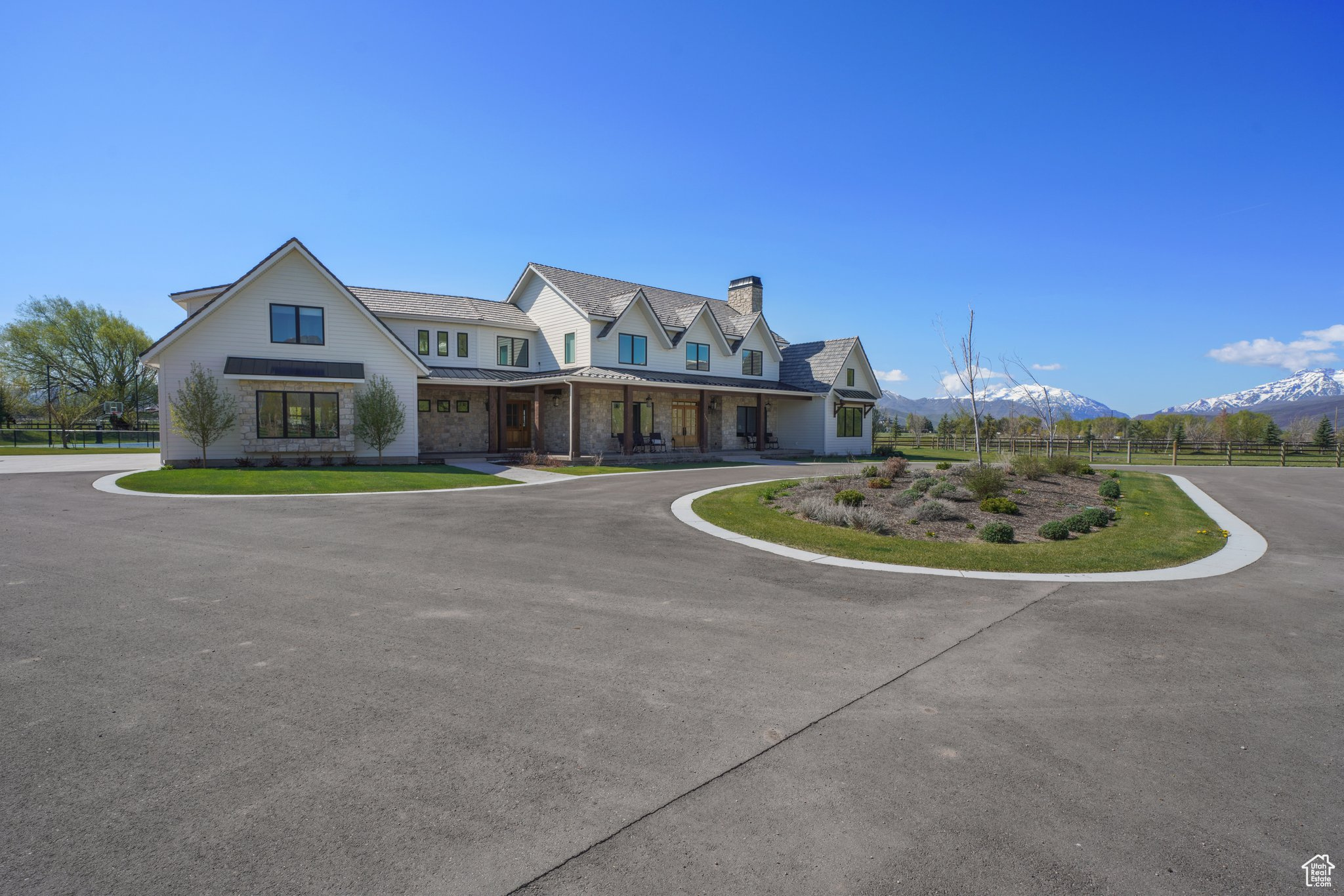 Heber City, Utah 84032, United States, 7 Bedrooms Bedrooms, ,6 BathroomsBathrooms,Residential,Active,77041