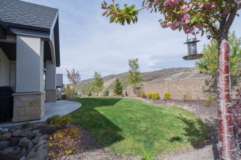 Tiny photo for 2189 E FAIR WINNS LN, Draper (UT Cnty), UT 84020 (MLS # 2154185)