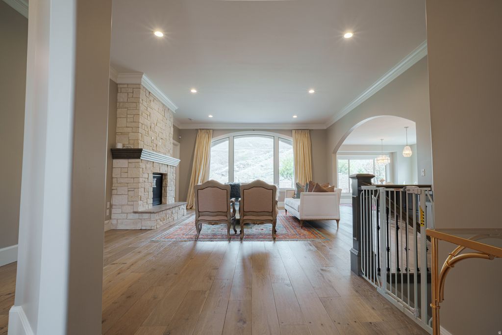 Photo of 2189 E FAIR WINNS LN, Draper (UT Cnty), UT 84020 (MLS # 2154185)