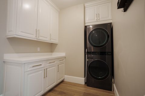 Tiny photo for 2189 E FAIR WINNS LN, Draper (UT Cnty), UT 84020 (MLS # 2154185)