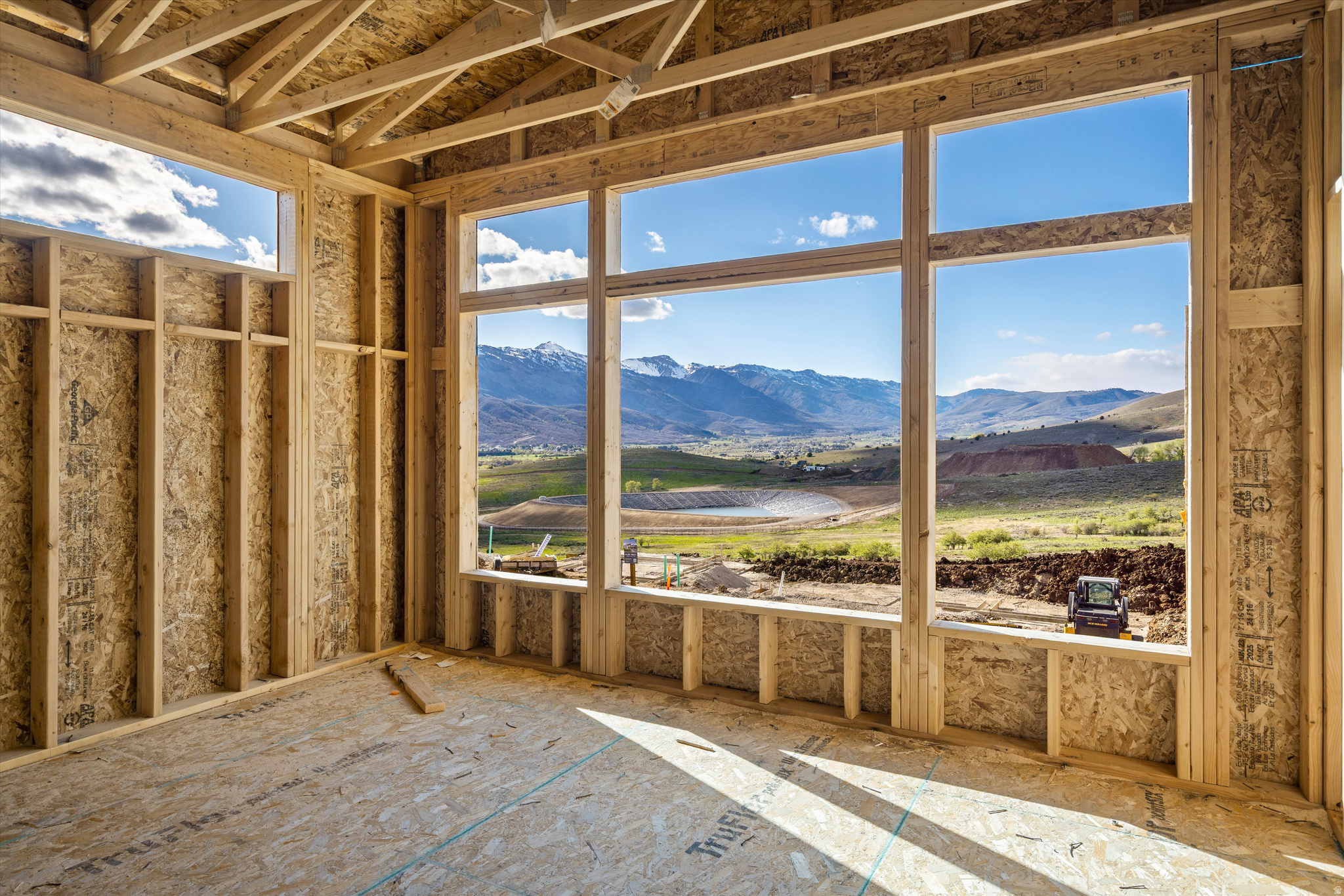 THE BRIDGES - Residential