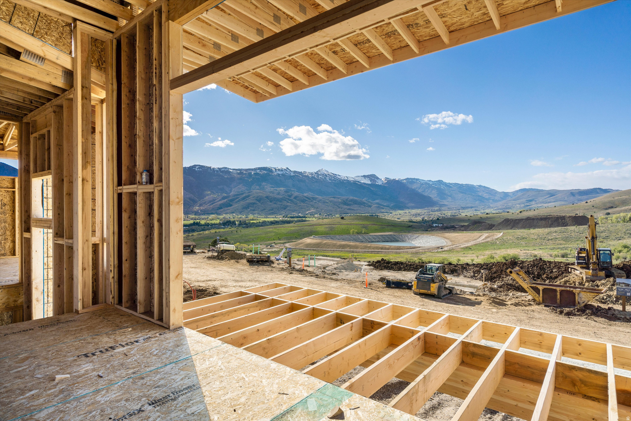 THE BRIDGES - Residential