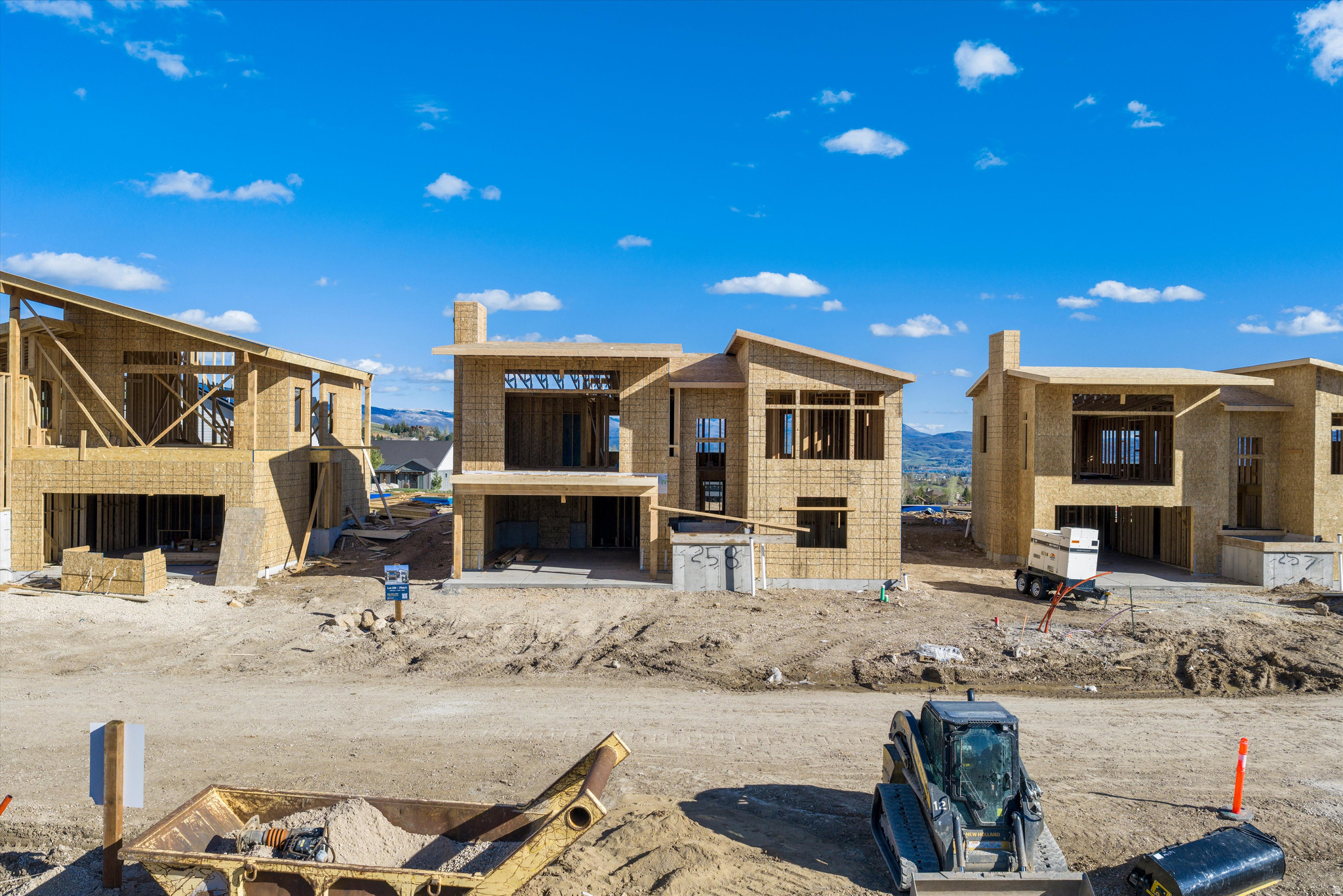 THE BRIDGES - Residential