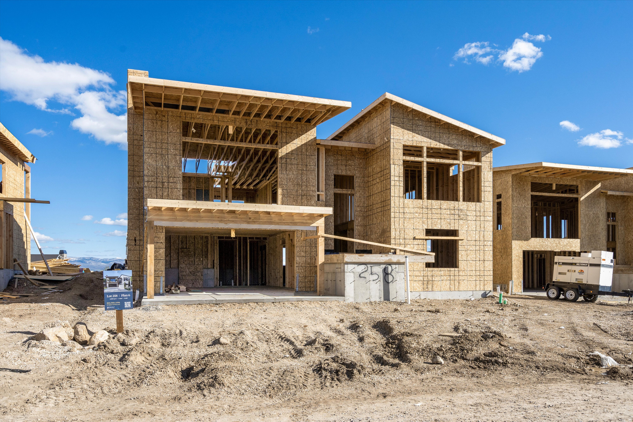 THE BRIDGES - Residential