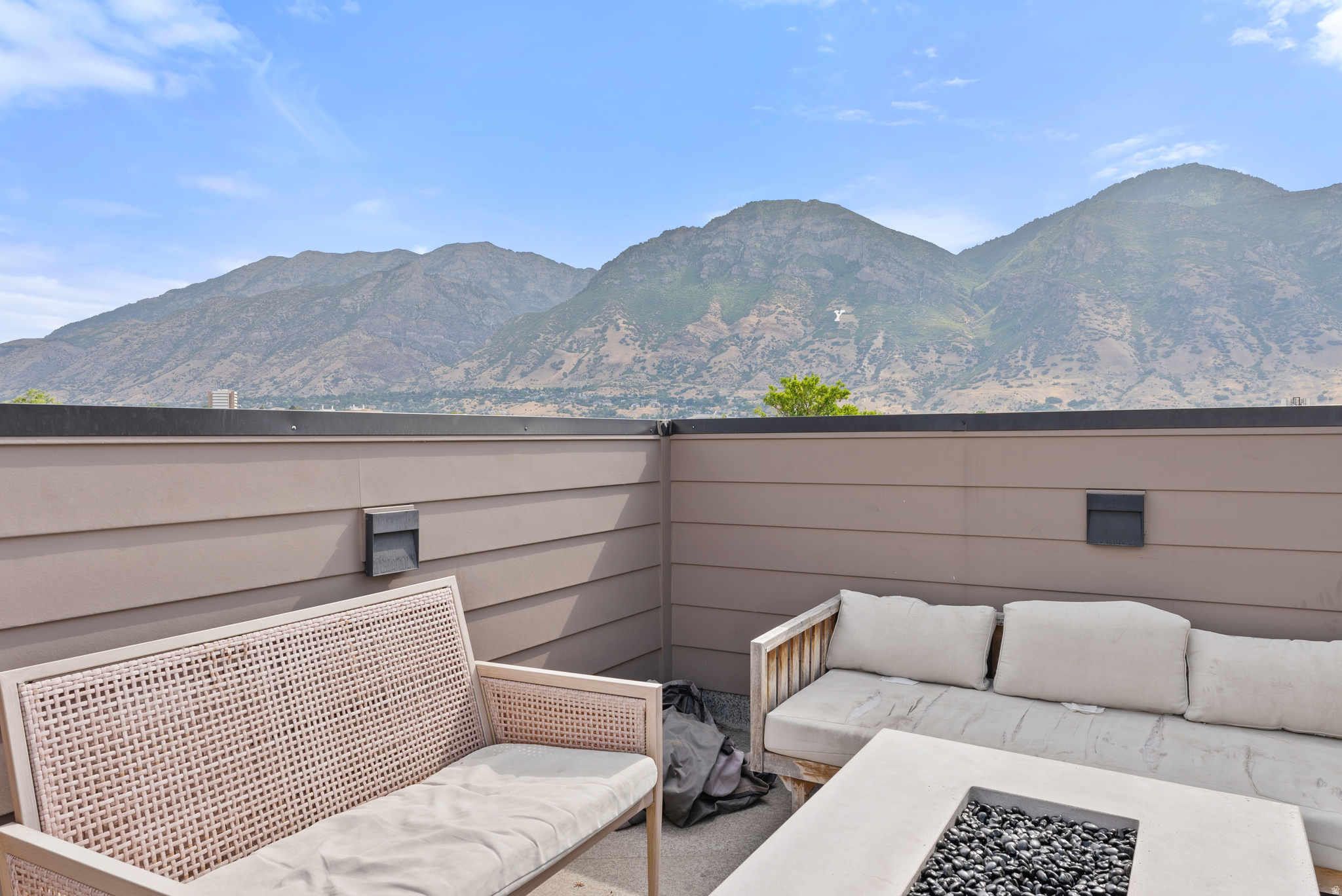 250 I STREET - Residential