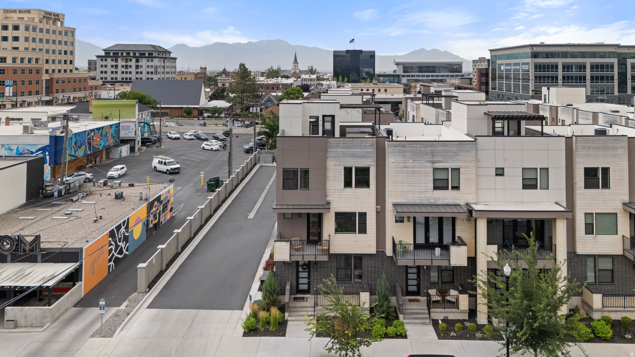 250 I STREET - Residential