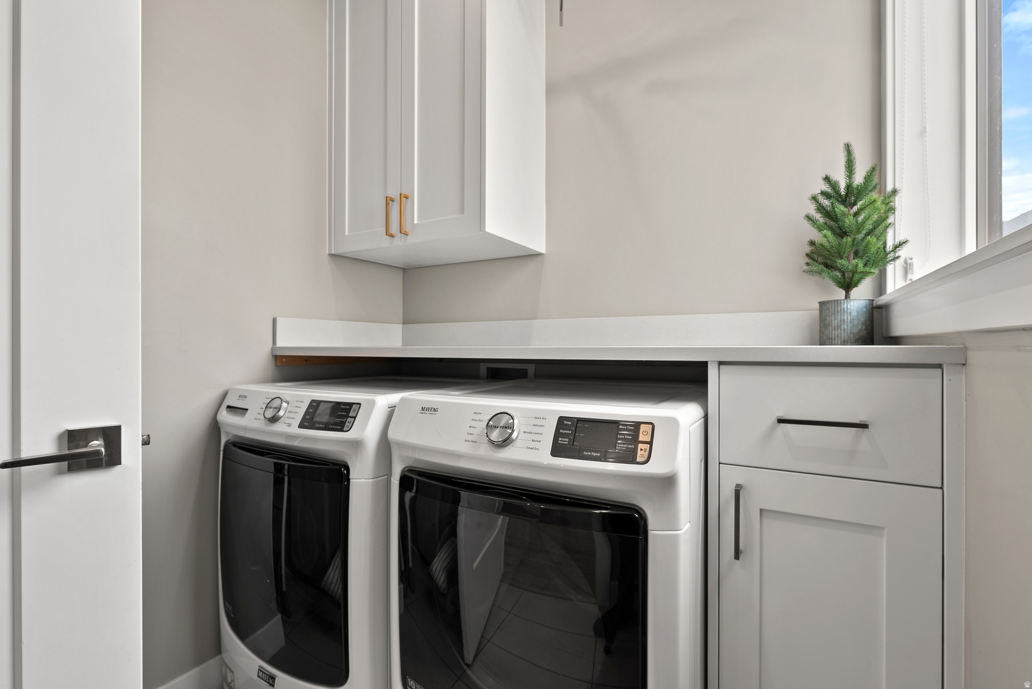 250 I STREET - Residential