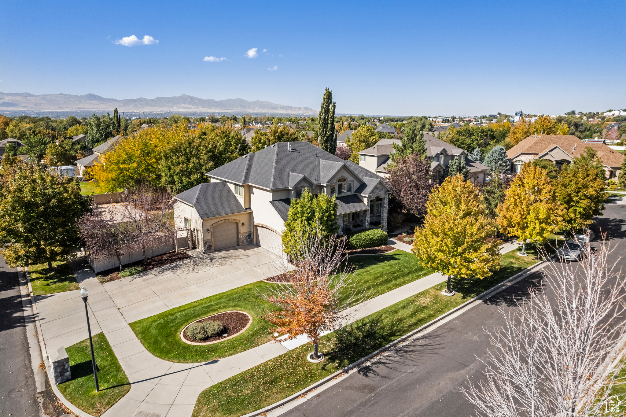 12984 S Alderbrook Cir, Draper, Utah image 13