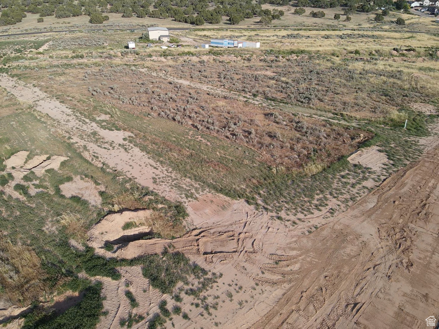 DIAMONTI INDUSTRIAL - Land