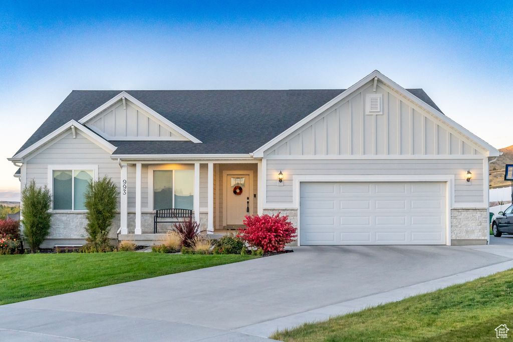 Photo of 993 E 270 S, Smithfield, UT 84335 (MLS # 2108290)