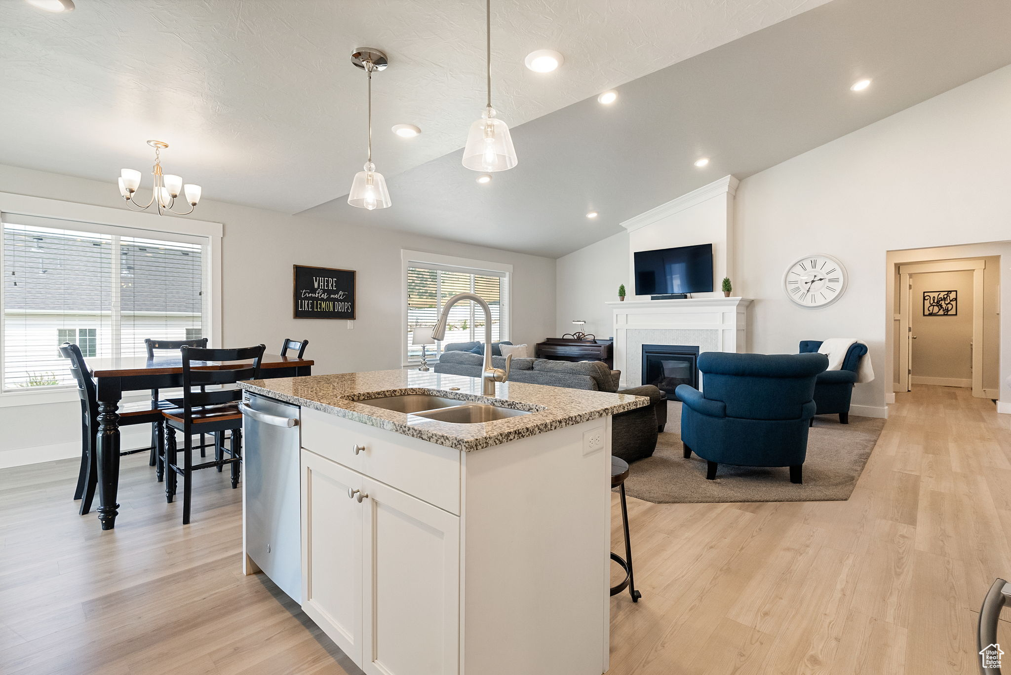 NORTH CREEK - Residential