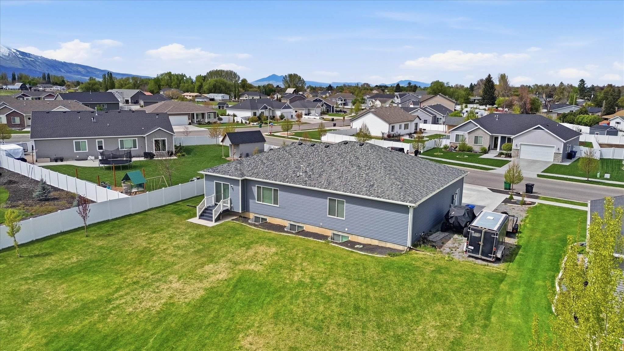 ROLLING HILLS SUBD - Residential