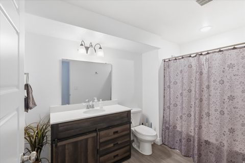 Tiny photo for 460 E 535 S, Hyrum, UT 84319 (MLS # 2154633)