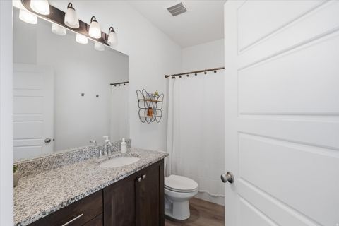 Tiny photo for 460 E 535 S, Hyrum, UT 84319 (MLS # 2154633)