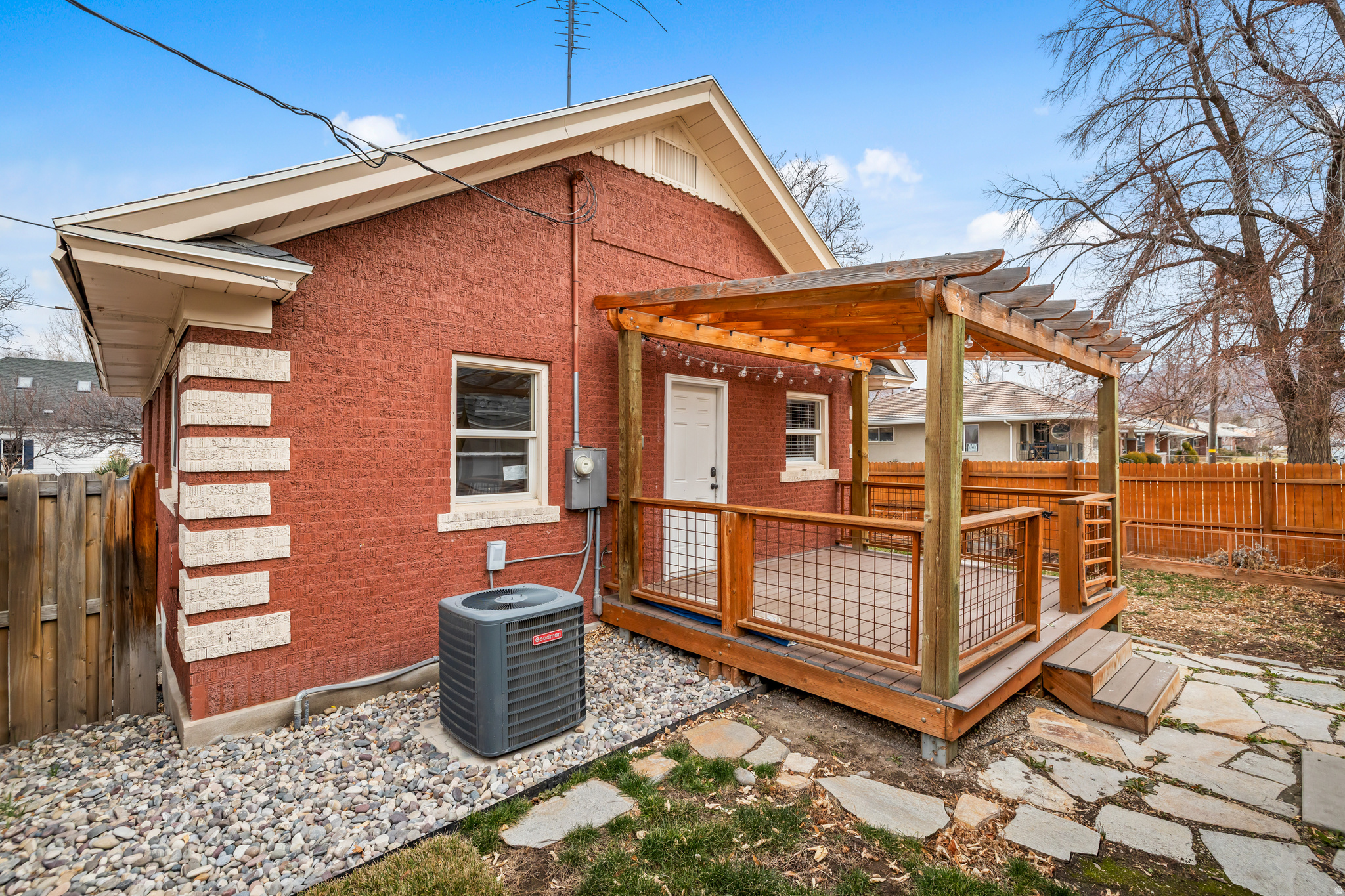 ROBERTIE PLACE - Residential