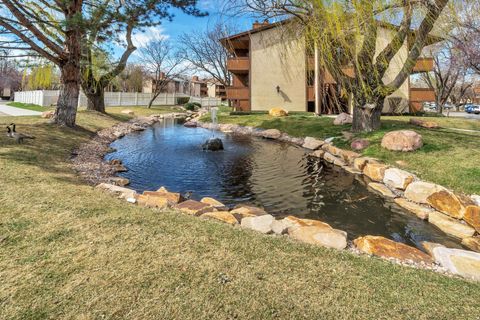 Tiny photo for 6859 S COUNTRYWOODS CIR #E17, Cottonwood Heights, UT 84047 (MLS # 2135050)
