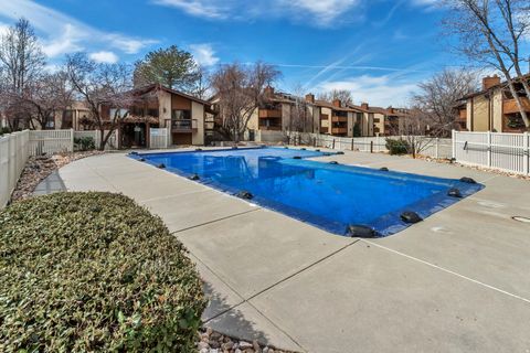 Tiny photo for 6859 S COUNTRYWOODS CIR #E17, Cottonwood Heights, UT 84047 (MLS # 2135050)