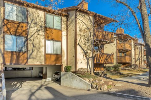 Tiny photo for 6859 S COUNTRYWOODS CIR #E17, Cottonwood Heights, UT 84047 (MLS # 2135050)