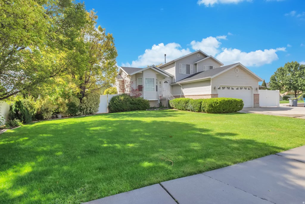 Photo of 1691 W 1250 N, Pleasant Grove, UT 84062 (MLS # 2183232)