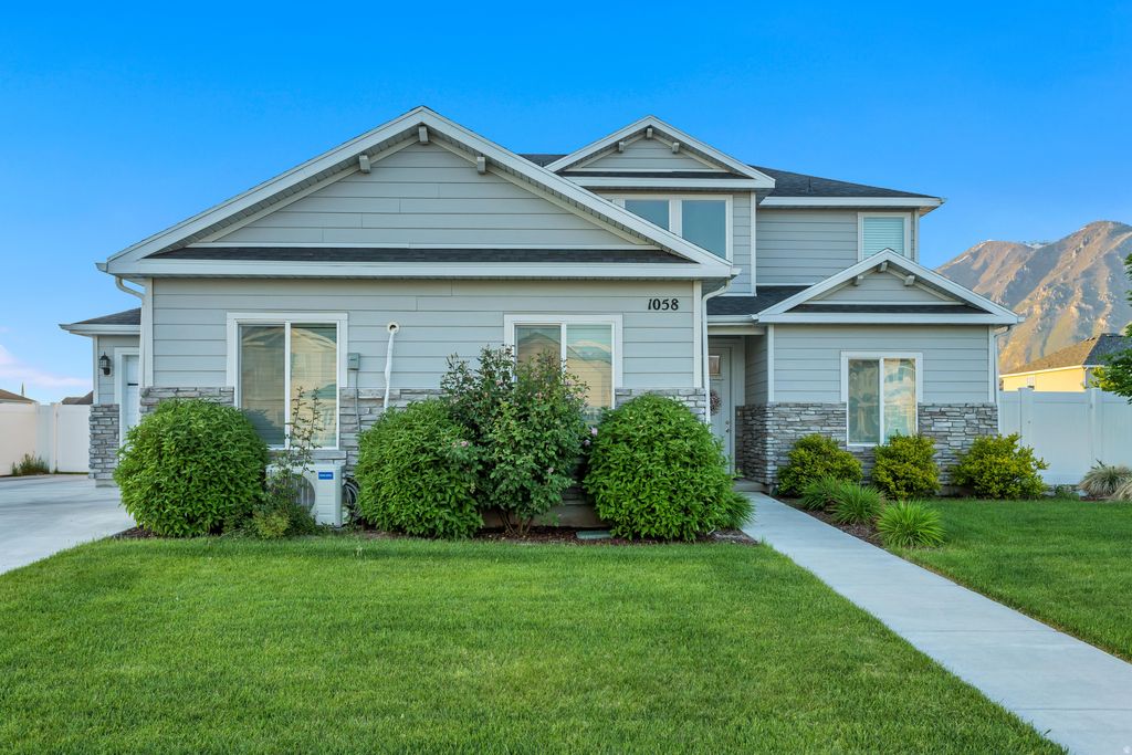 Photo of 1058 W 1150 S, Springville, UT 84663 (MLS # 2130191)