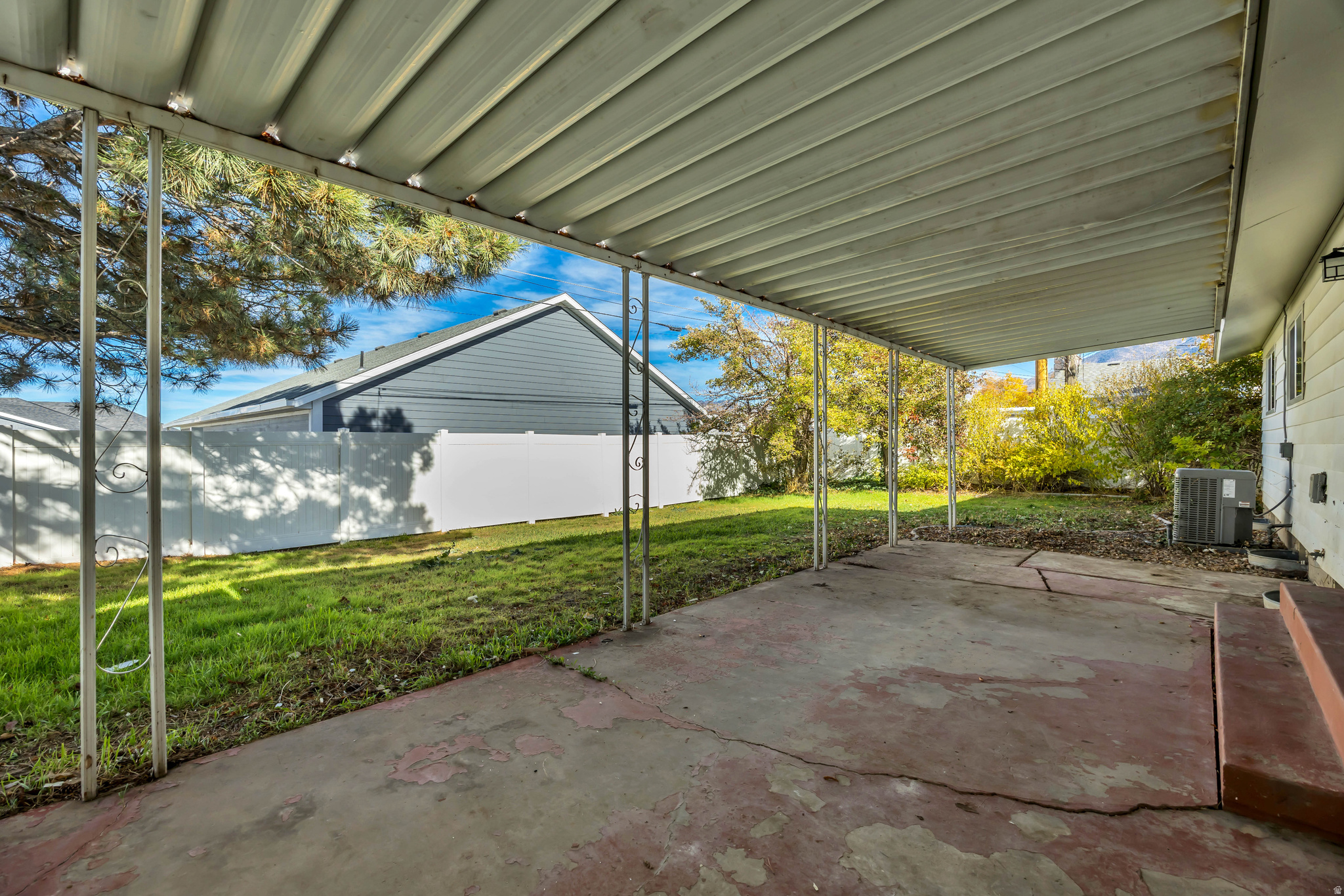 WESTRIDGE SUB - Residential