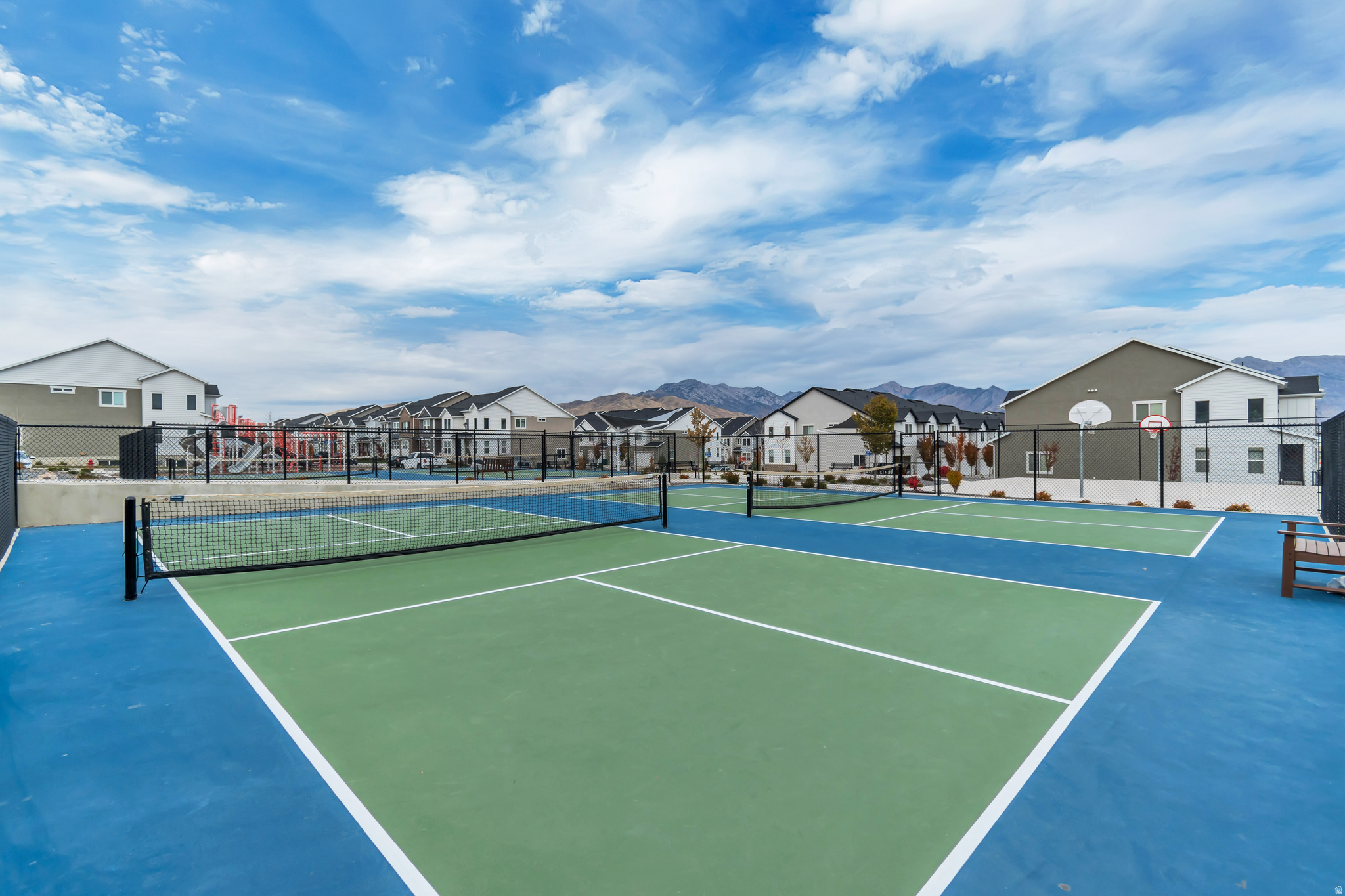 WILLOW POINT - Residential