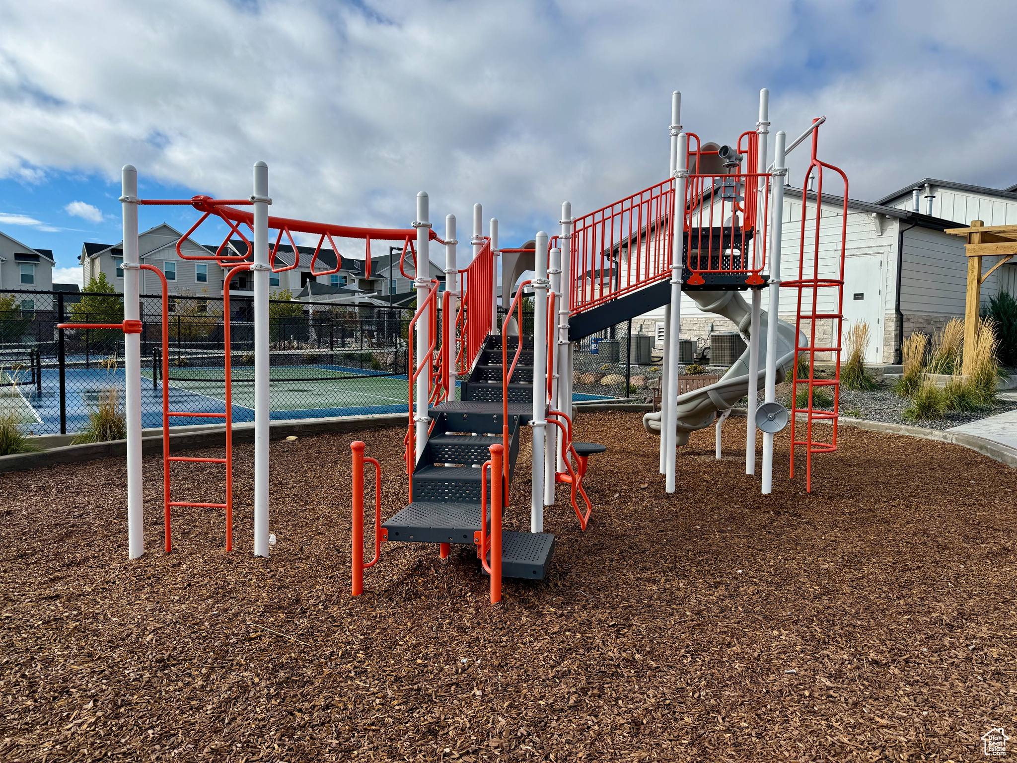 WILLOW POINT - Residential