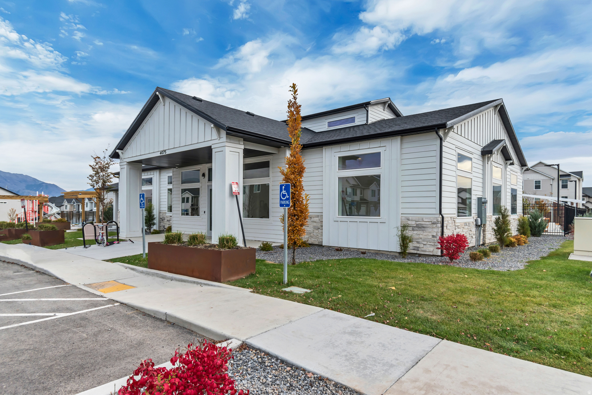 WILLOW POINT - Residential