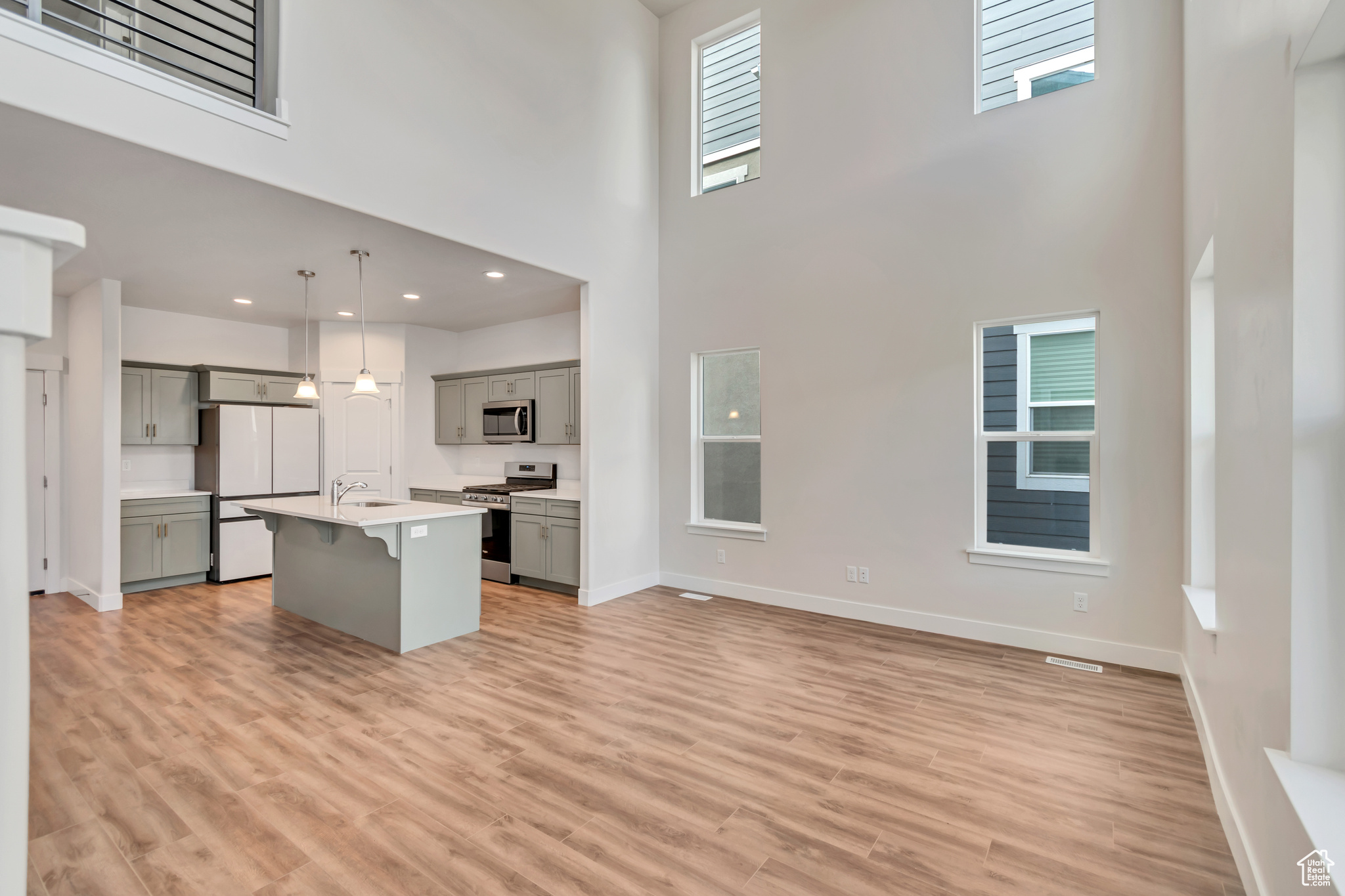 WILLOW POINT - Residential