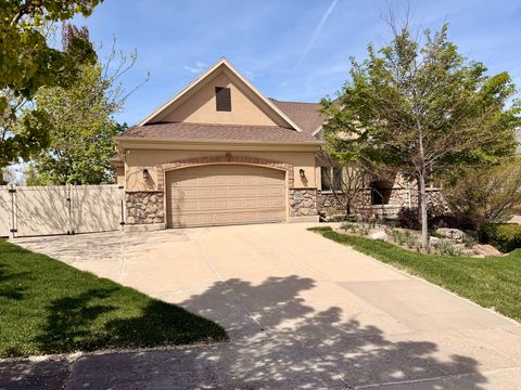 Tiny photo for 4488 SUMMERWOOD DR, Bountiful, UT 84010 (MLS # 2140859)