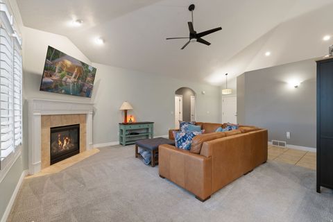 Tiny photo for 4488 SUMMERWOOD DR, Bountiful, UT 84010 (MLS # 2140859)