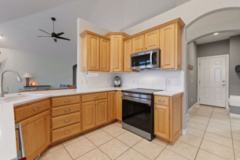 Tiny photo for 4488 SUMMERWOOD DR, Bountiful, UT 84010 (MLS # 2140859)
