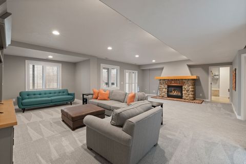 Tiny photo for 4488 SUMMERWOOD DR, Bountiful, UT 84010 (MLS # 2140859)