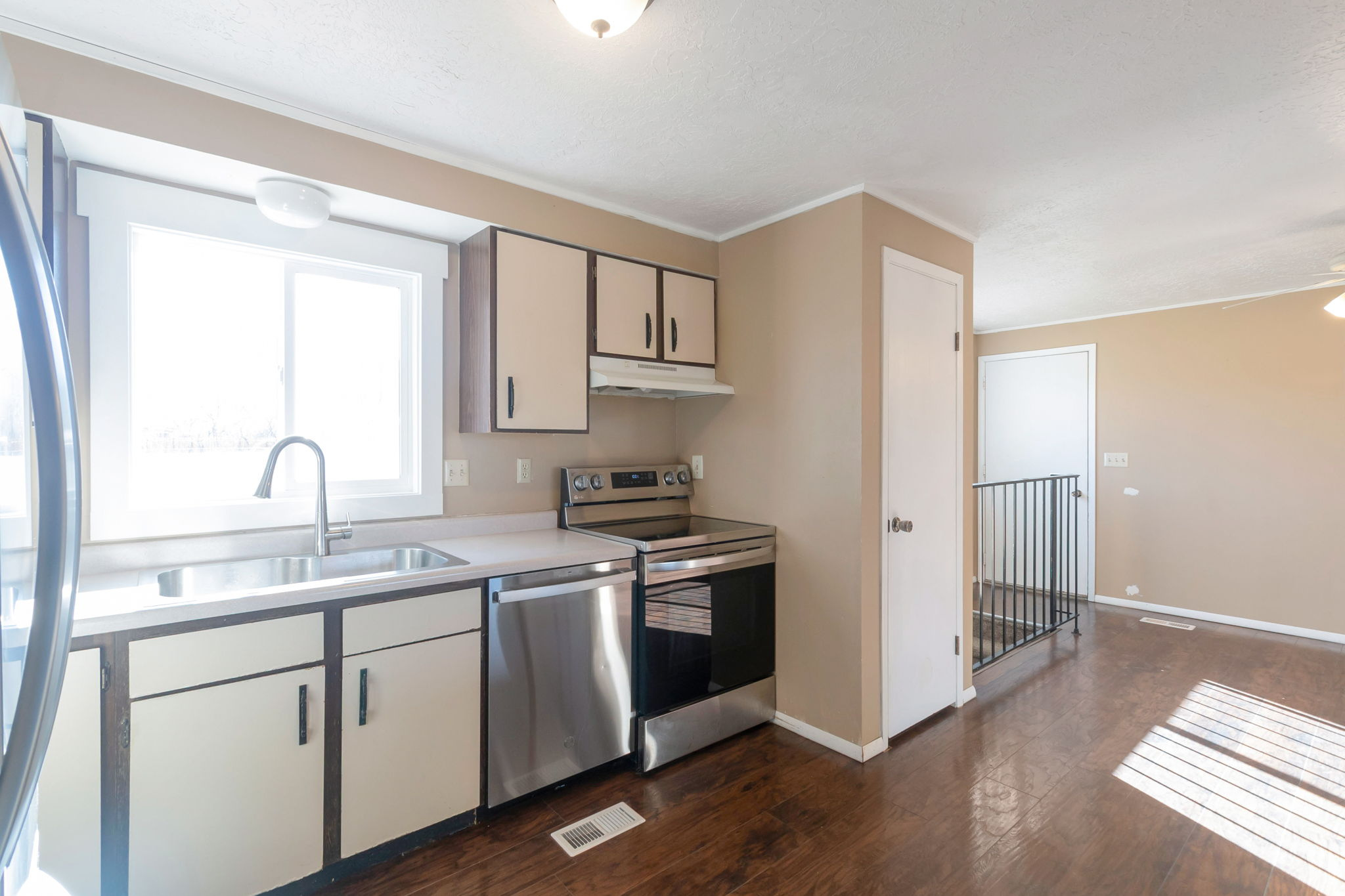 SUNSET VIEW - Residential