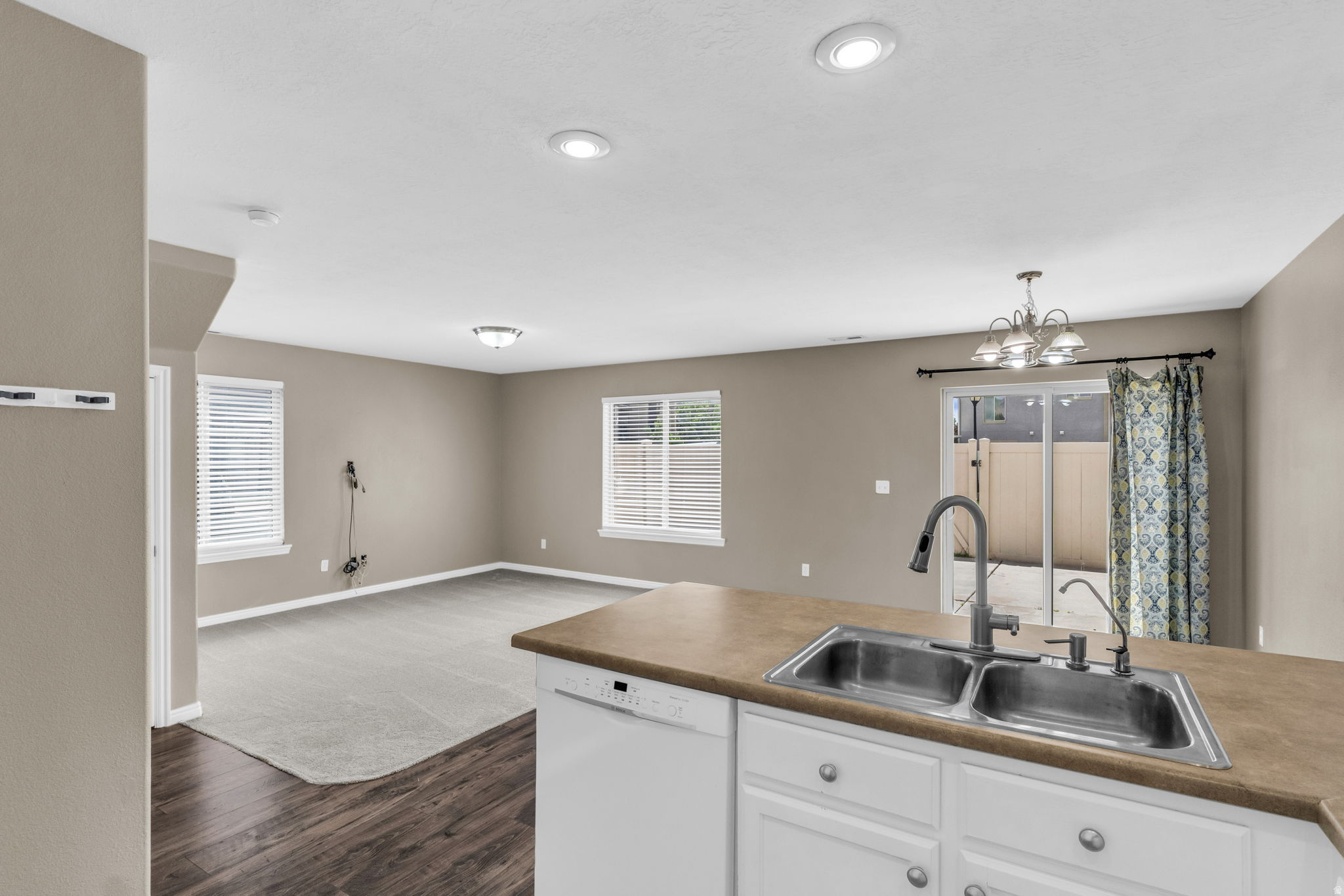 GATEWAY VILLAGE - Residential